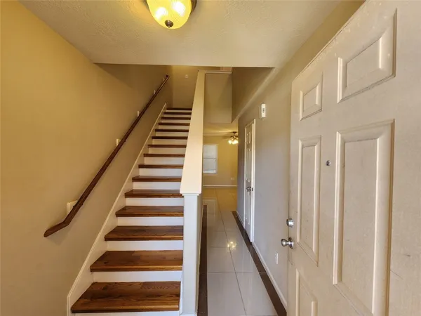 $1,895 | 11111 Valley Kings Drive, Houston, TX 77089