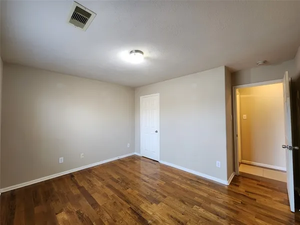 $1,895 | 11111 Valley Kings Drive, Houston, TX 77089