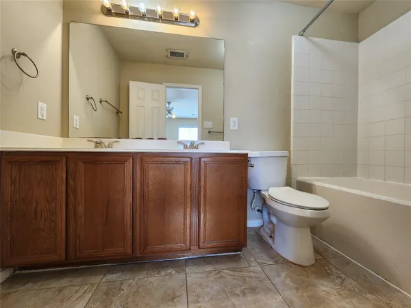 $1,895 | 11111 Valley Kings Drive, Houston, TX 77089