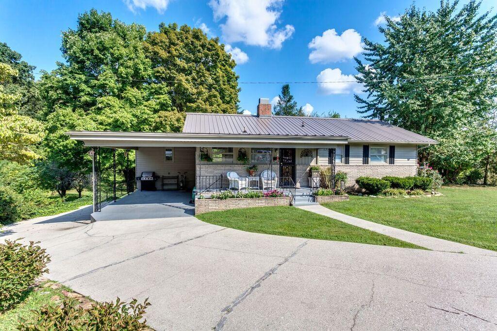 116 Underwood Road Oak Ridge, TN 37830 - Photo 1 of 20 1