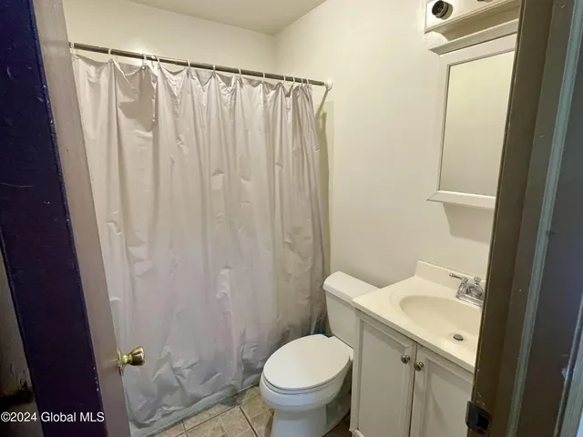 $1,100 | 24 Rawson Street, Unit 1, Albany, NY 12206