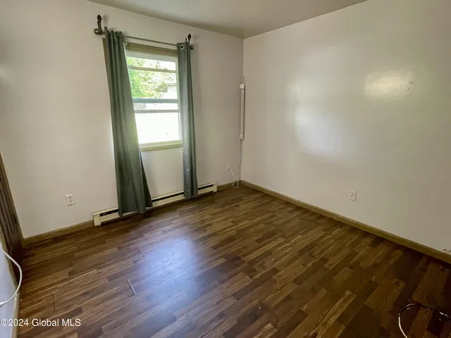 $1,100 | 24 Rawson Street, Unit 1, Albany, NY 12206