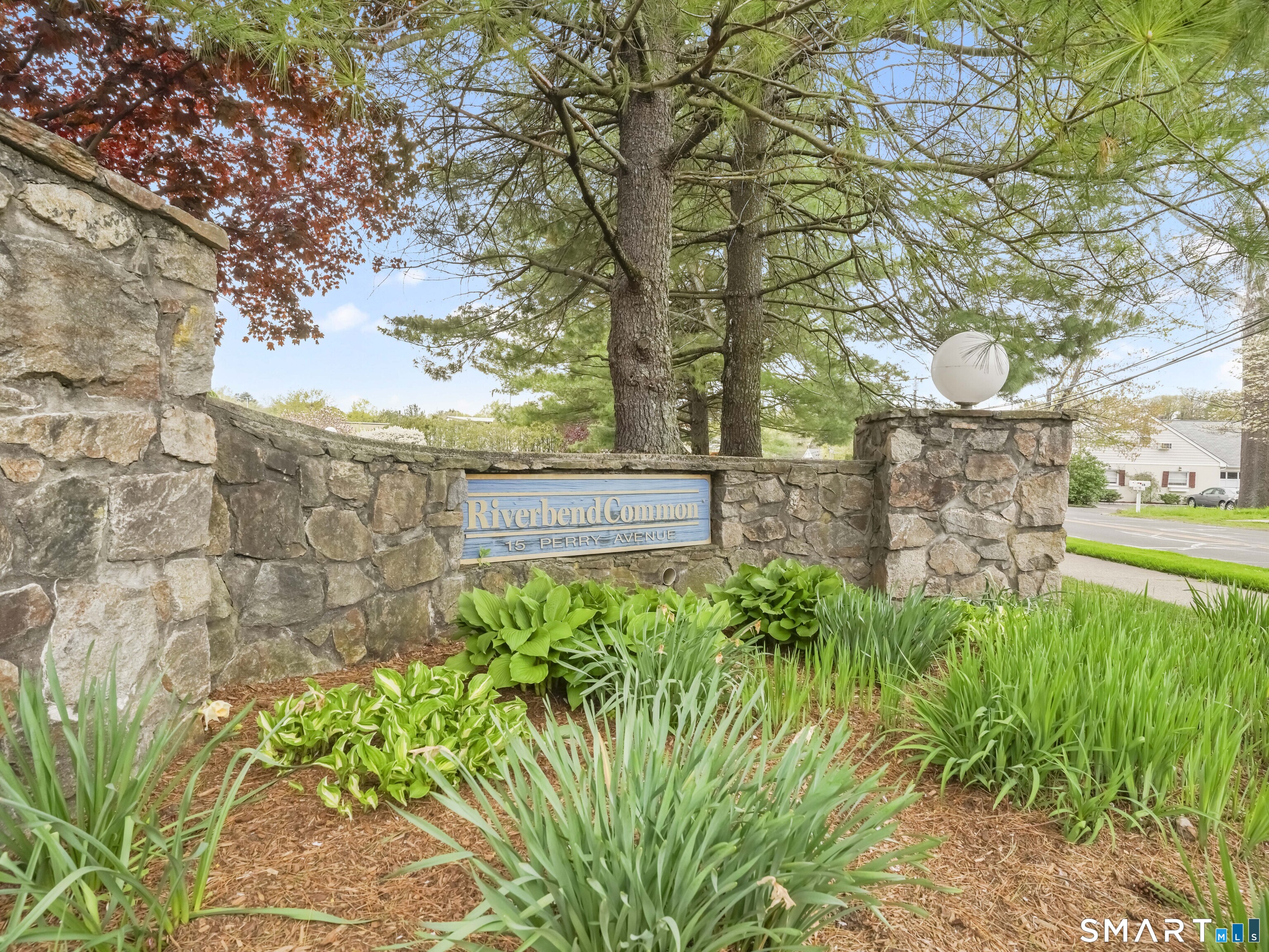 15 Perry Avenue, Unit D10 Norwalk, CT 06850 - Photo 1 of 23 a view of a garden
