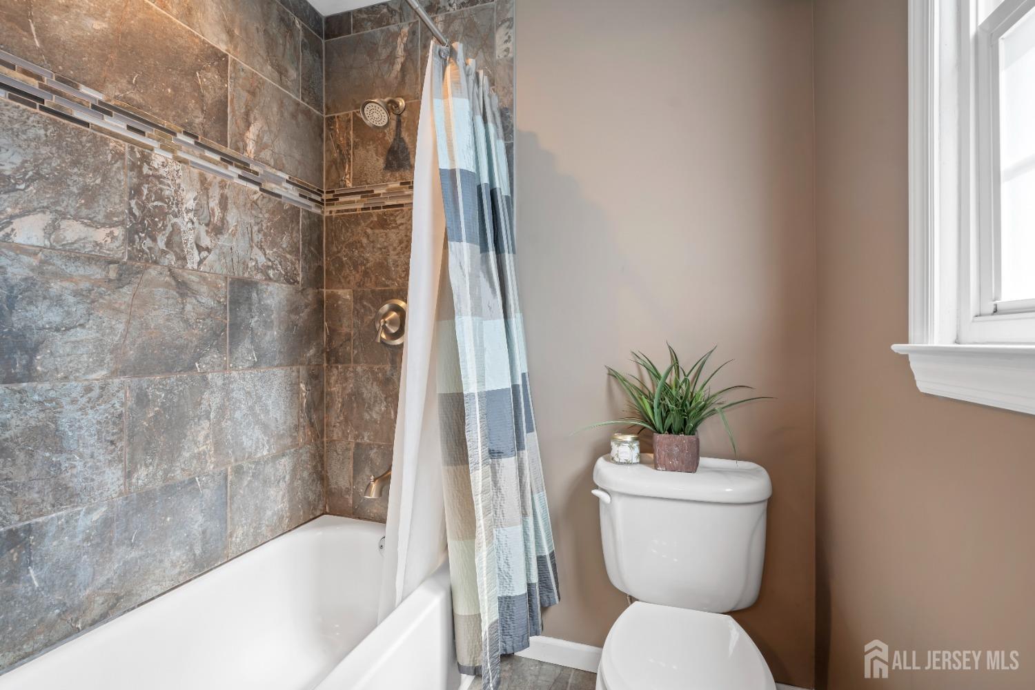 5 Carter Road East Brunswick, NJ 08816 - Photo 23 of 39 Gallery Image 23