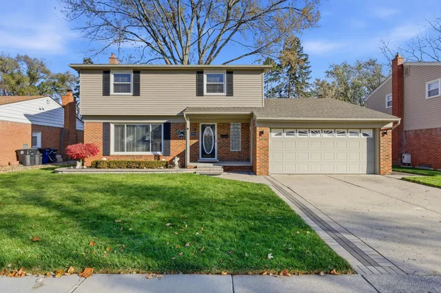 $419,900 | 37638 Lancaster Street, Livonia, MI 48154