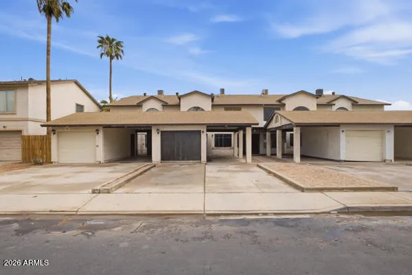$209,000 | 304 East Lawrence Boulevard, Unit B, Avondale, AZ 85323