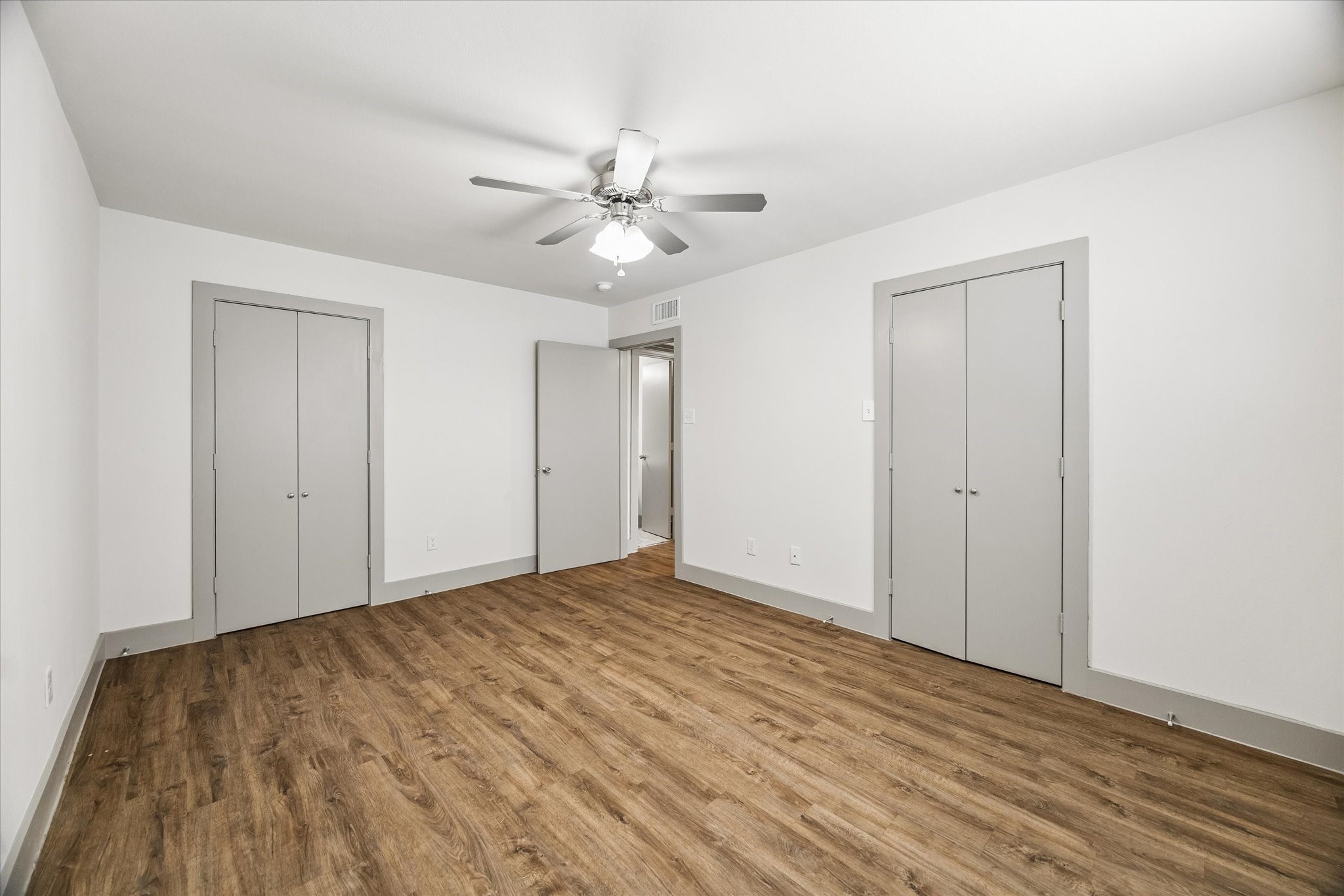 4300 Rosslyn Road, Unit 26 Houston, TX 77018 - Photo 7 of 10 Gallery Image 7