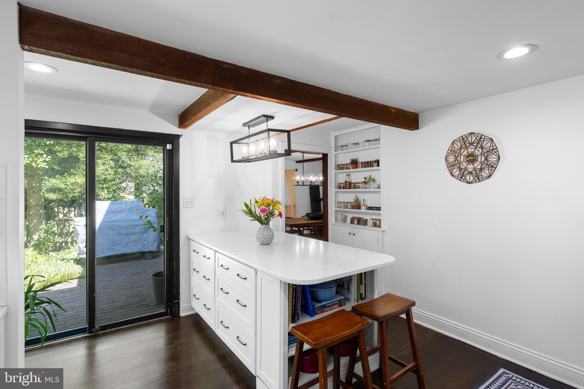901 Twyckenham Road Media, PA 19063 - Photo 4 of 40