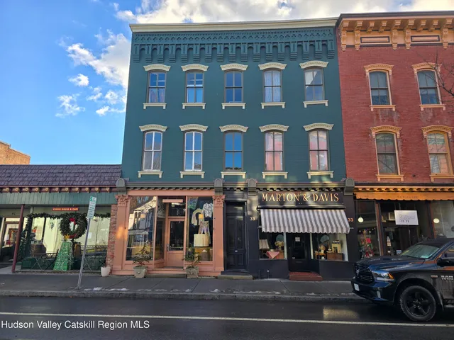 $1,700 | 33 Main Street, Unit 3, Chatham, NY 12037