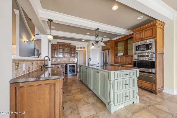 $1,900,000 | 112 Elizabeth's Way, Swansboro, NC 28584