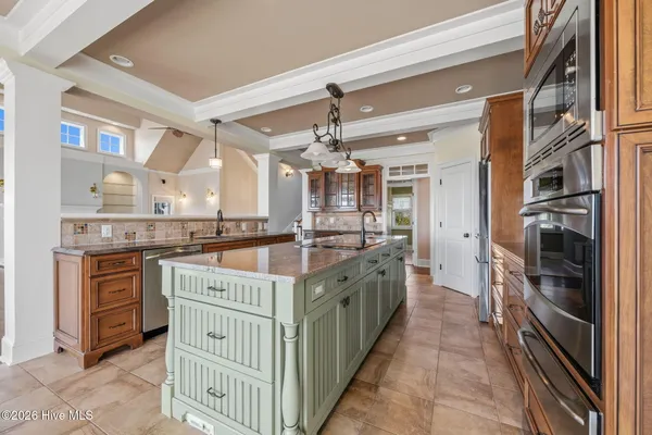 $1,900,000 | 112 Elizabeth's Way, Swansboro, NC 28584