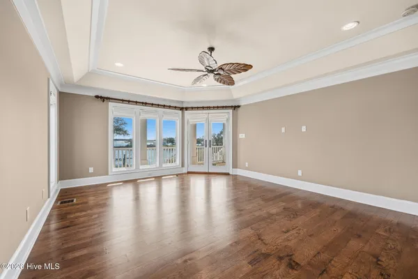 $1,900,000 | 112 Elizabeth's Way, Swansboro, NC 28584