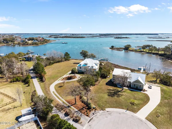 $1,900,000 | 112 Elizabeth's Way, Swansboro, NC 28584
