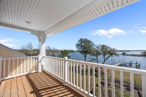 $1,900,000 | 112 Elizabeth's Way, Swansboro, NC 28584