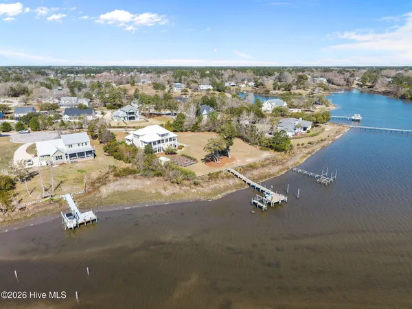 $1,900,000 | 112 Elizabeth's Way, Swansboro, NC 28584