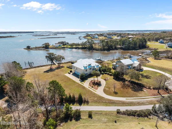 $1,900,000 | 112 Elizabeth's Way, Swansboro, NC 28584