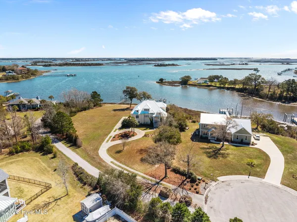 $1,900,000 | 112 Elizabeth's Way, Swansboro, NC 28584