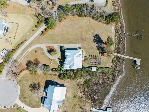 $1,900,000 | 112 Elizabeth's Way, Swansboro, NC 28584