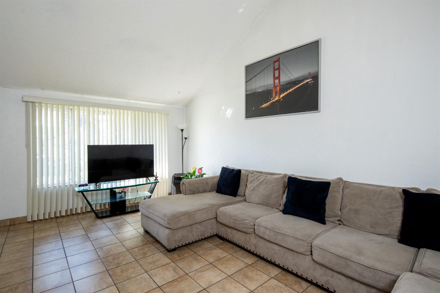 4025 Nugget Drive Modesto, CA 95355 - Photo 4 of 22