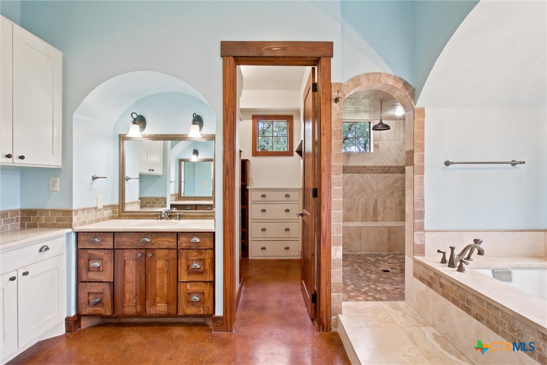 3121 Summit Ridge San Marcos, TX 78666 - Photo 18 of 44 Primary Bath
