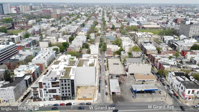 $260,000 | 621 West Girard Avenue, Philadelphia, PA 19123