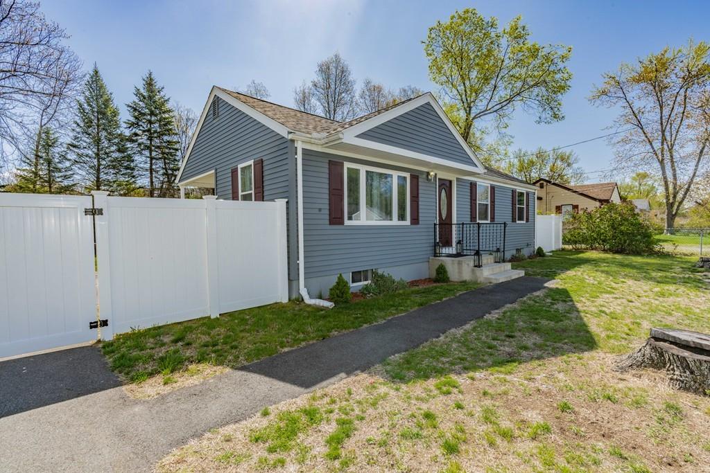 31 Tumbleweed Road Springfield, MA 01109 - Photo 4 of 29