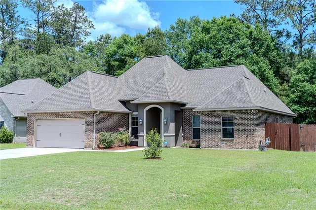 $295,000 | 47135 Vineyard Tr, Hammond, LA 70401