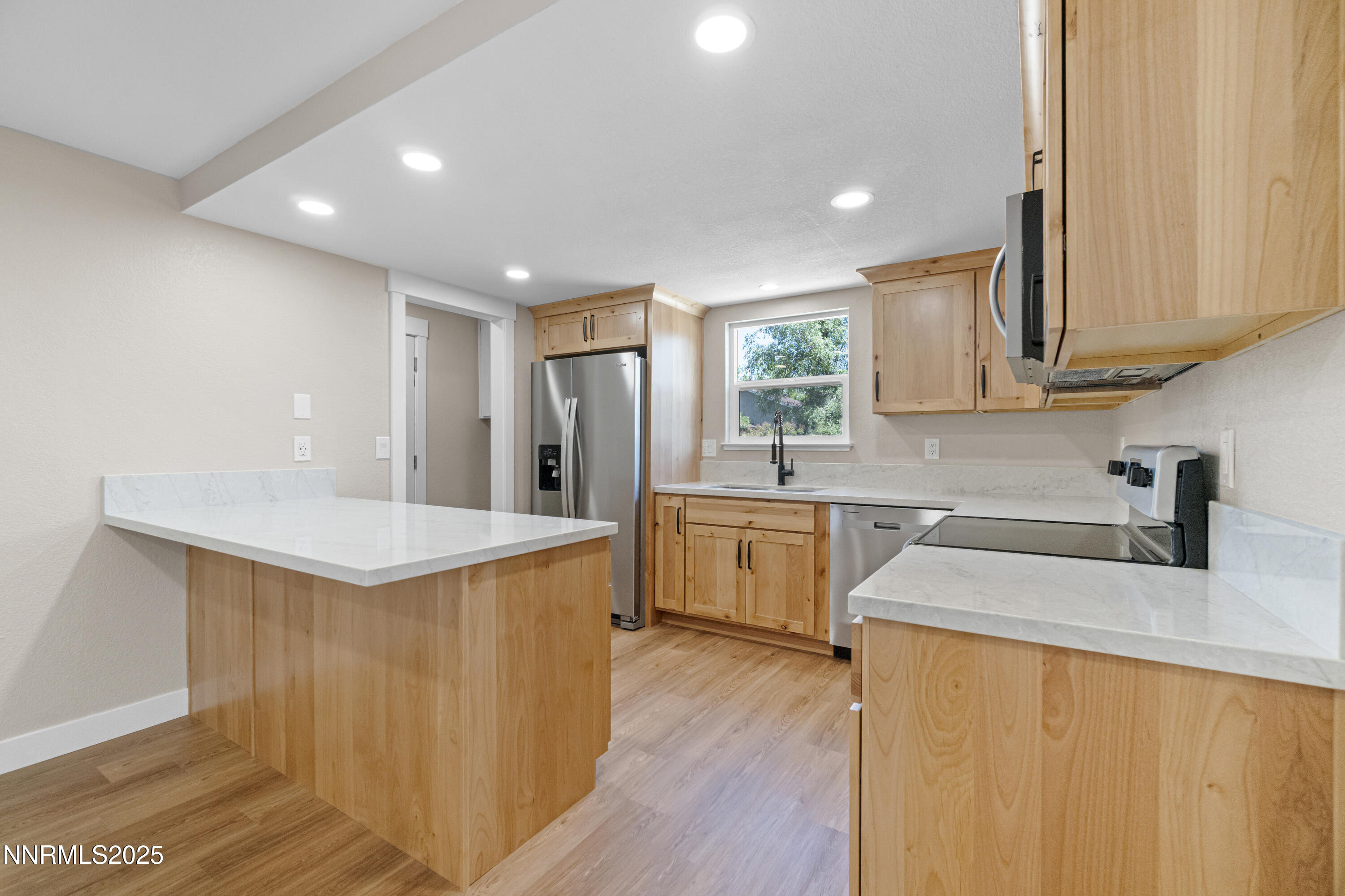 1358 Victoria Drive Gardnerville, NV 89460 - Photo 13 of 30 DSC07429