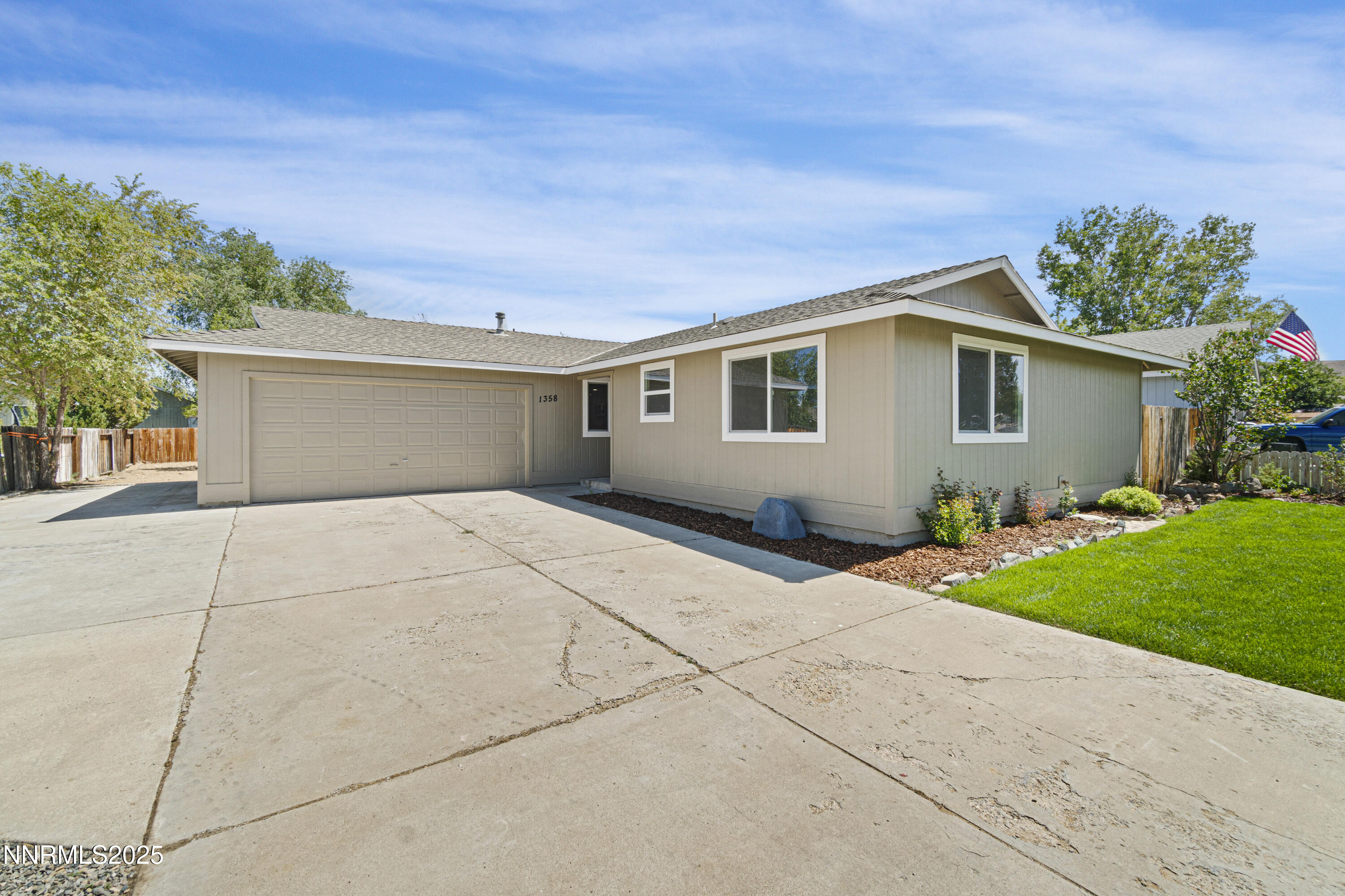 1358 Victoria Drive Gardnerville, NV 89460 - Photo 2 of 30 DSC07314