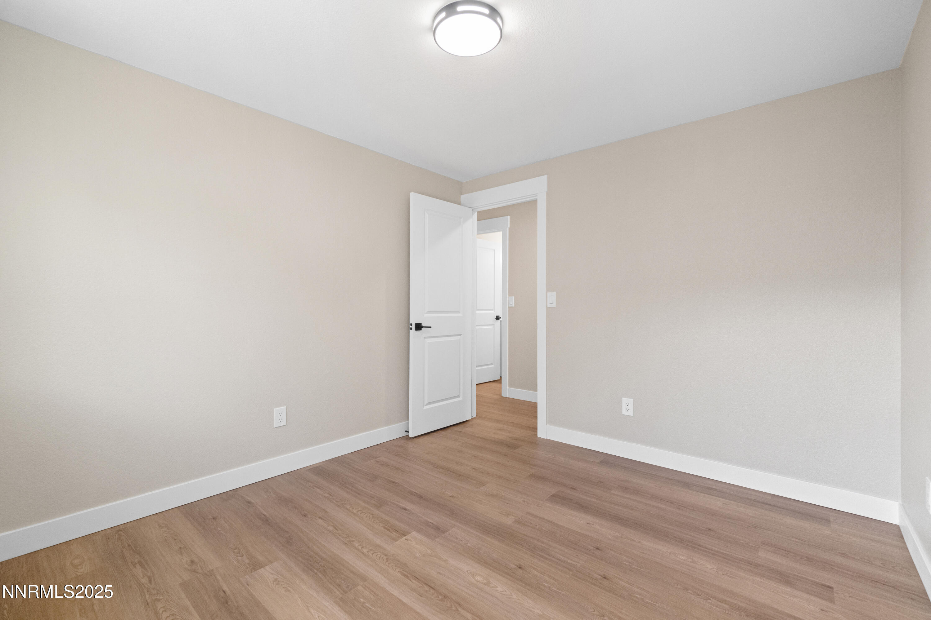 1358 Victoria Drive Gardnerville, NV 89460 - Photo 22 of 30 DSC07524