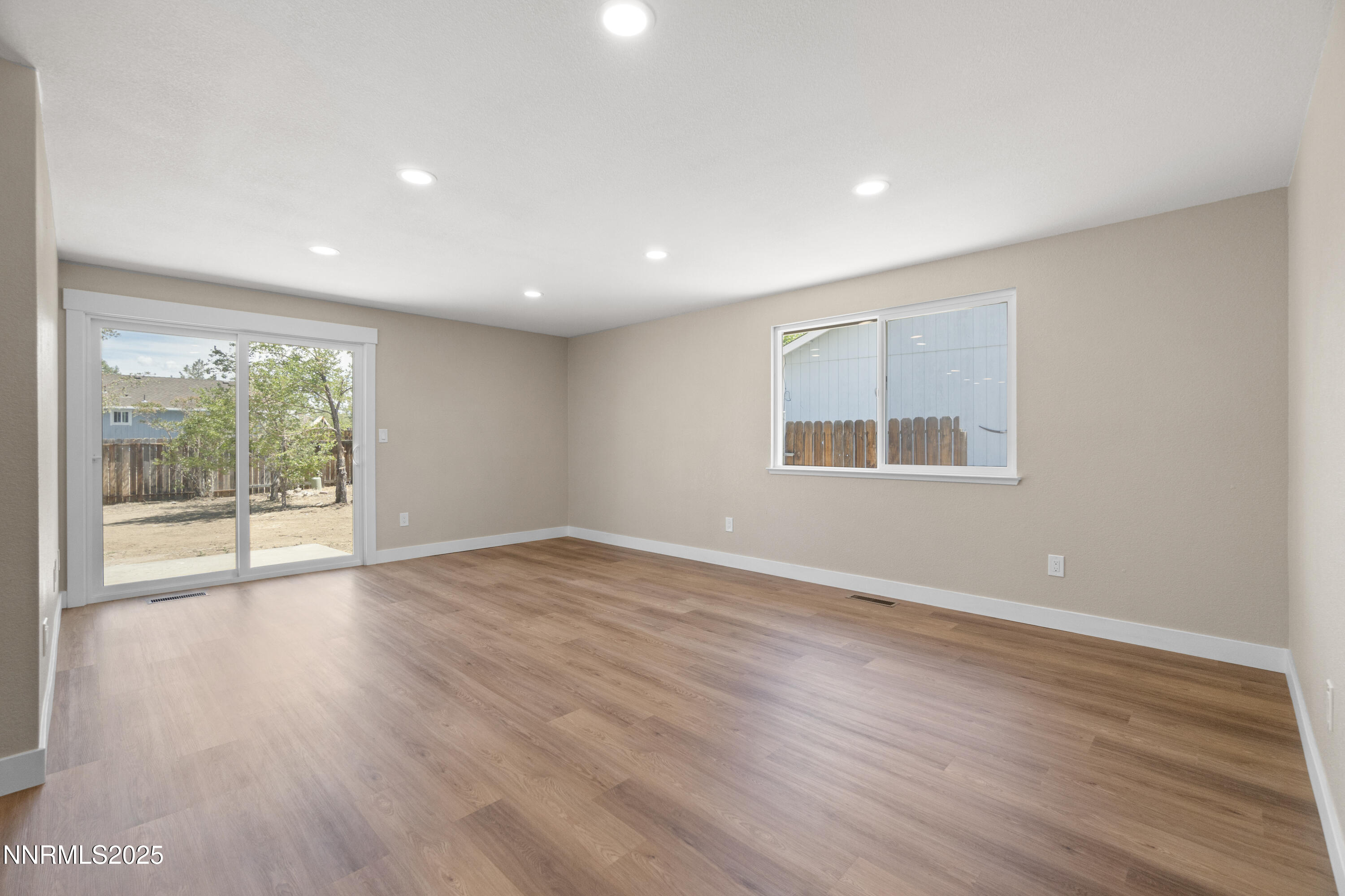 1358 Victoria Drive Gardnerville, NV 89460 - Photo 7 of 30 DSC07369