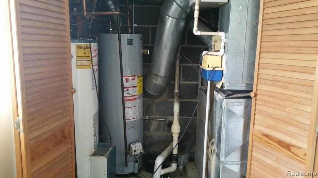 18010 Rainbow Road Fraser, MI 48026 - Photo 20 of 23 RBmechanicals.jpg