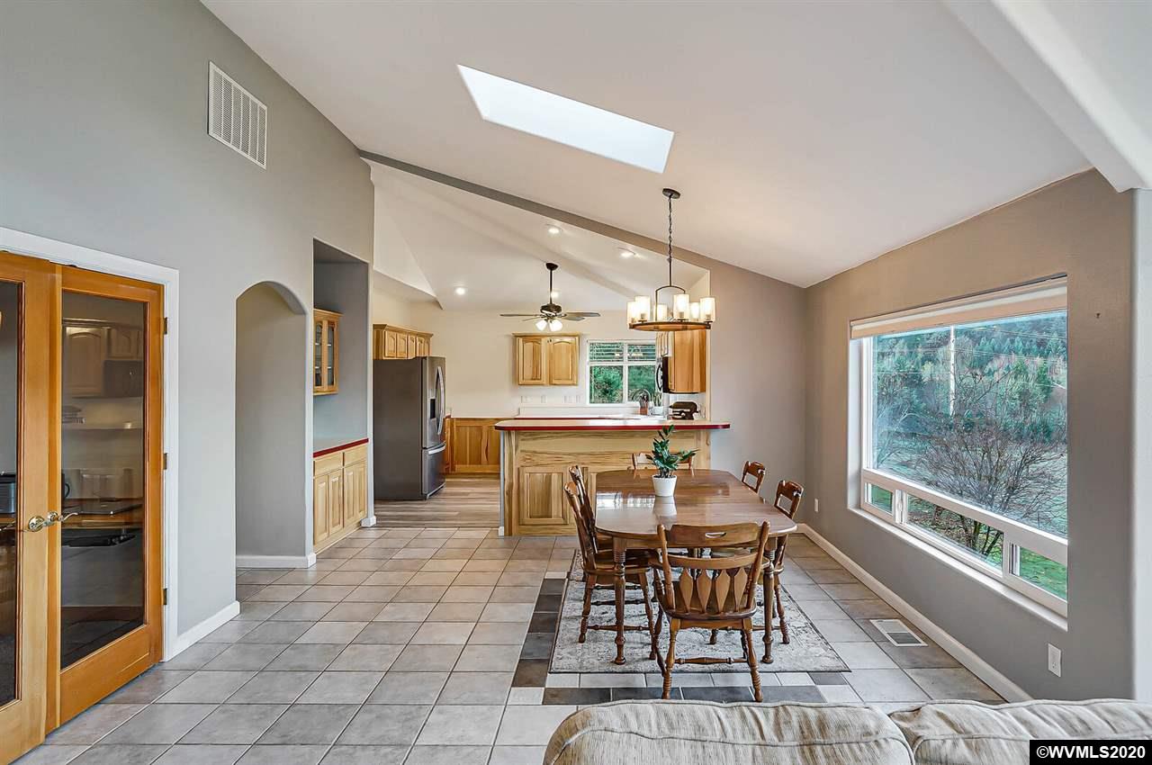 2887 Grice Hill Road Salem, OR 97304 - Photo 10 of 42 Gallery Image 10
