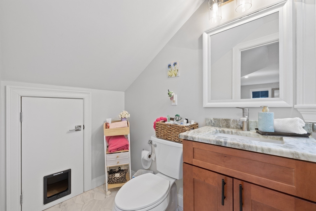 6 Nelly Street, Unit 3 Wakefield, MA 01880 - Photo 17 of 37