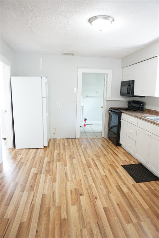 2 Pleasant Street, Unit 2 Pepperell, MA 01463 - Photo 6 of 22