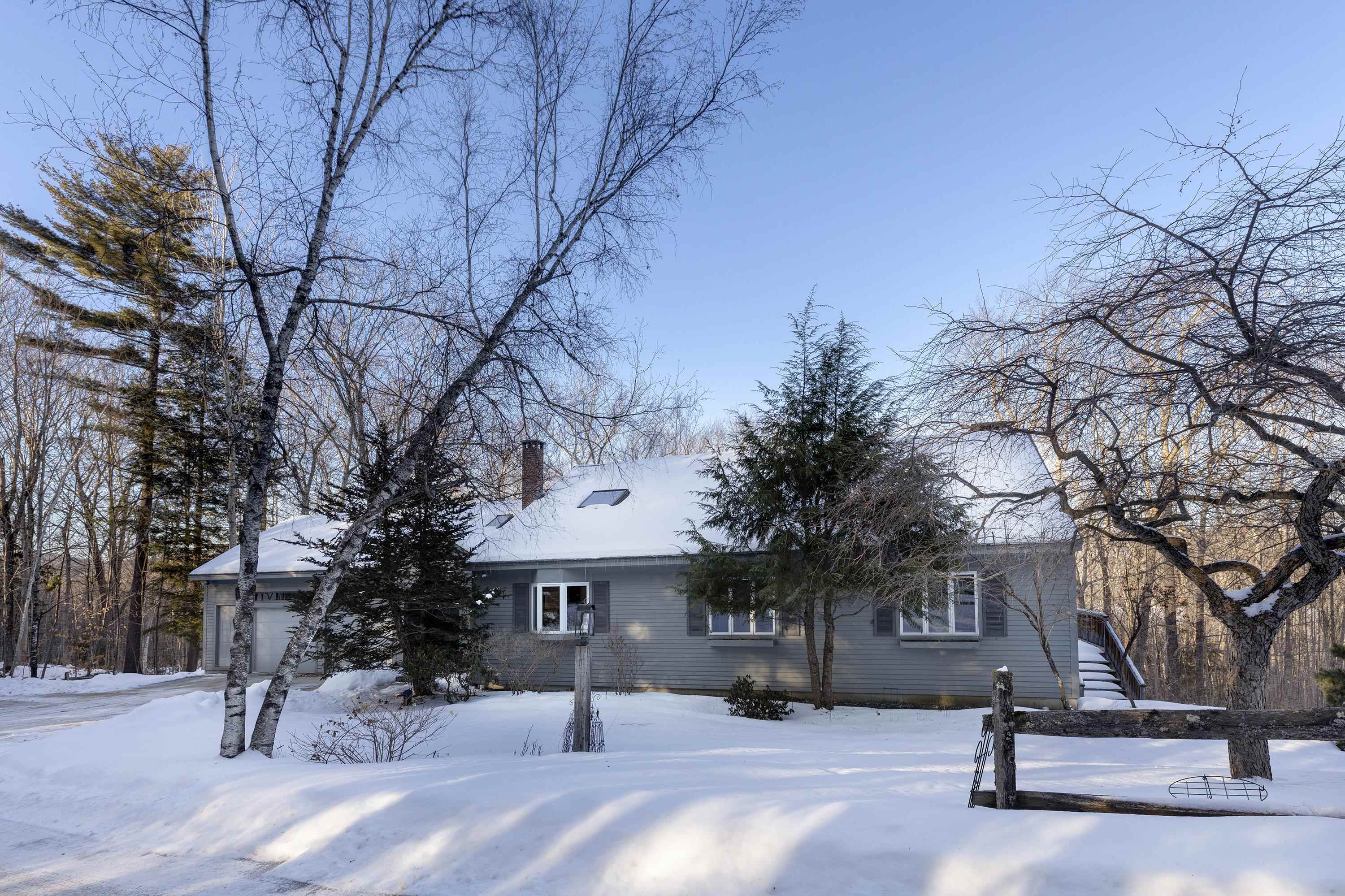 27 Tucker Road New London, NH 03257 - Photo 2 of 35 Gallery Image 2