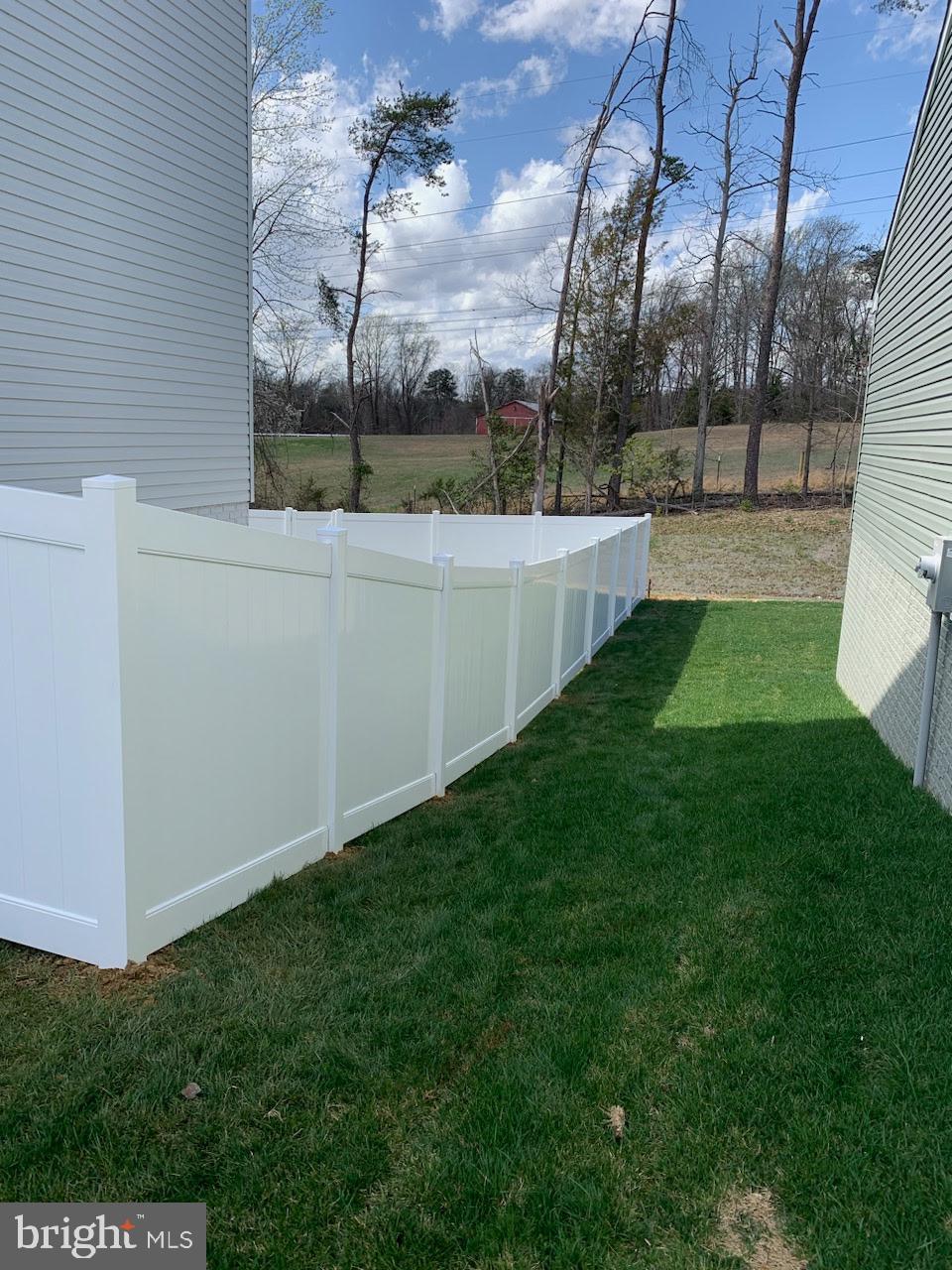 444 Old Potomac Church Road Stafford, VA 22554 - Photo 5 of 6 a view of a backyard