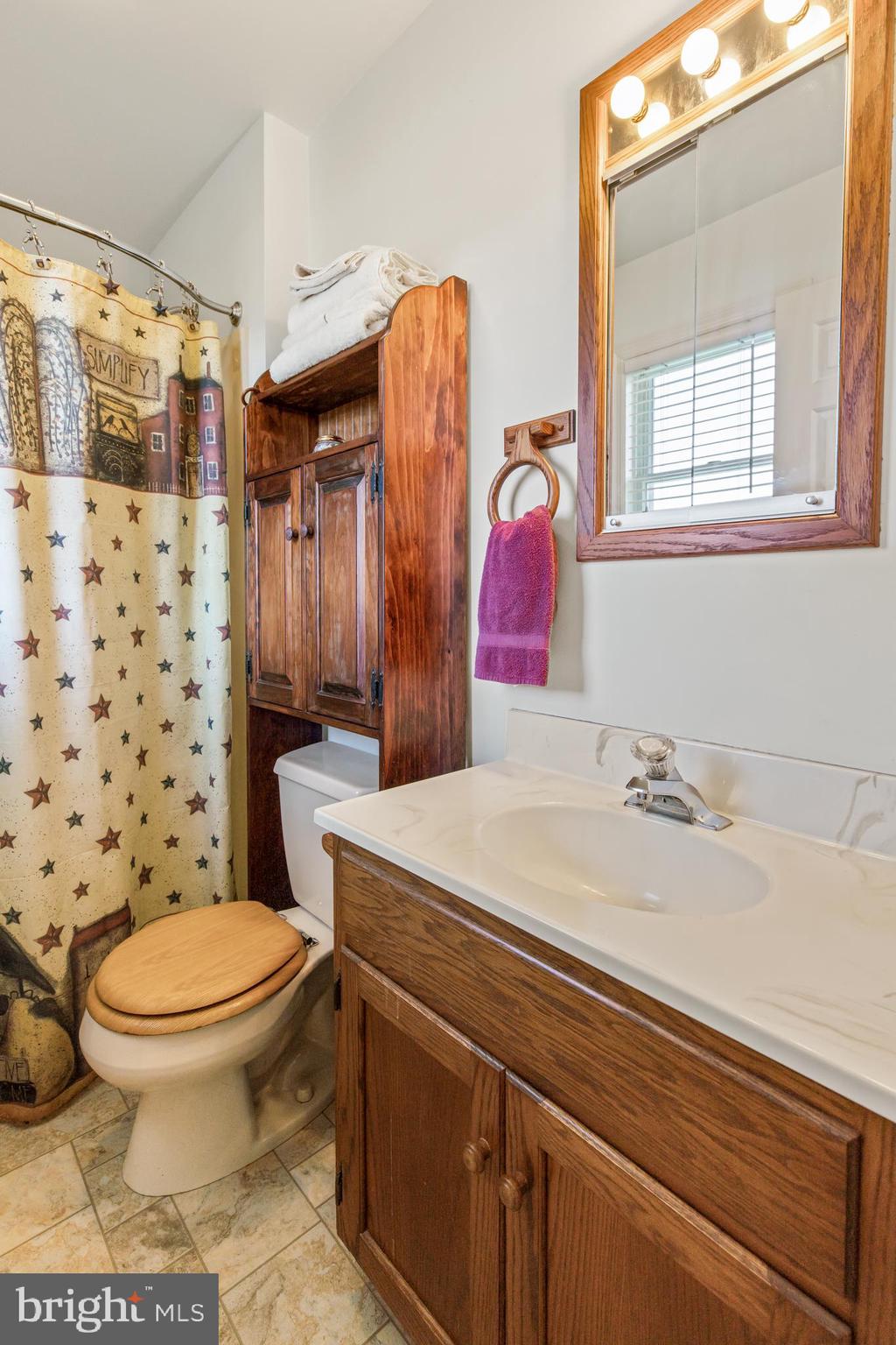 205 Run Valley Road Conestoga, PA 17516 - Photo 23 of 40 Bedroom Primary Bathroom