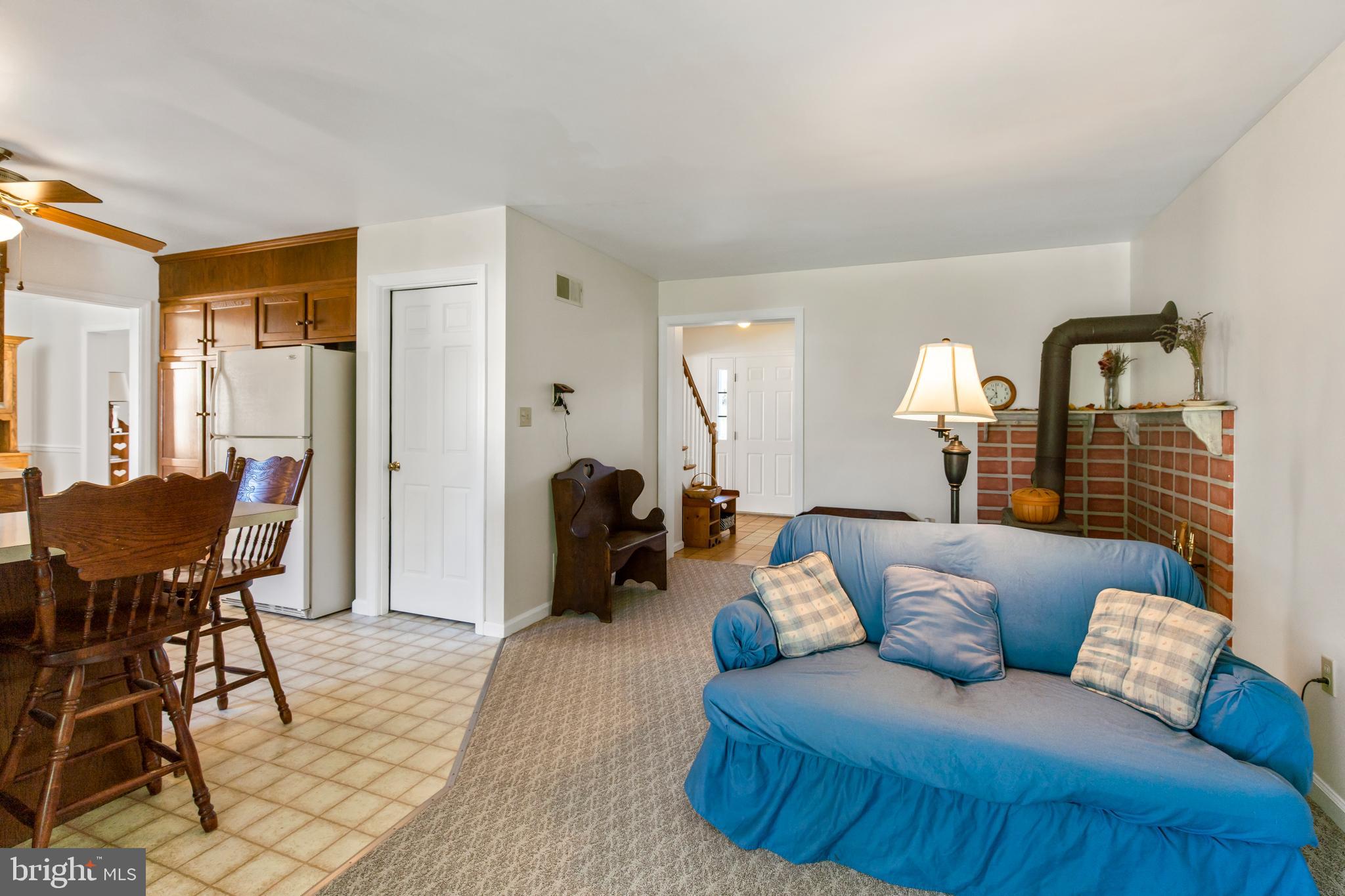 205 Run Valley Road Conestoga, PA 17516 - Photo 8 of 40 Family Room