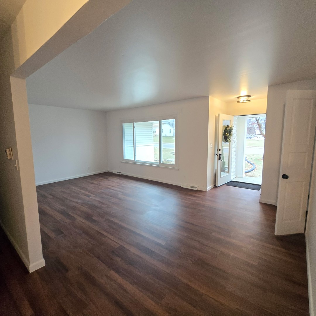 2514 West Nottingham Place Peoria, IL 61614 - Photo 4 of 28