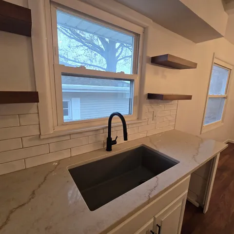 a close view of sink and tap