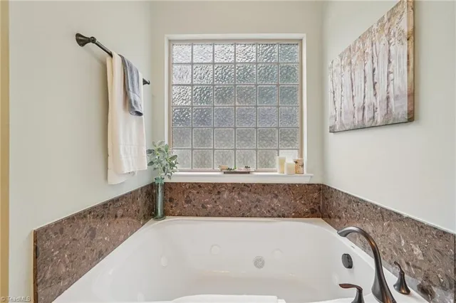 $505,000 | 1550 Pike Pl Court, Kernersville, NC 27284