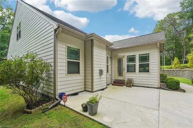 $499,000 | 1550 Pike Pl Court, Kernersville, NC 27284