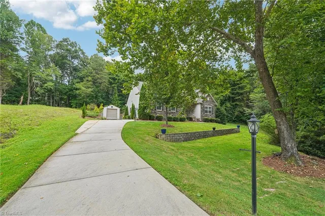 $505,000 | 1550 Pike Pl Court, Kernersville, NC 27284
