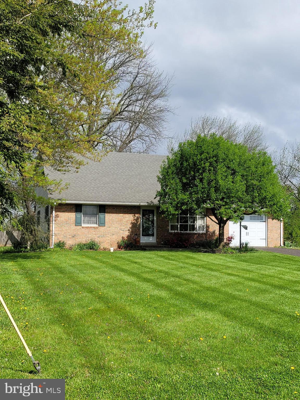 299 East Moyer Road Pottstown, PA 19464 - Photo 1 of 3 Gallery Image 1