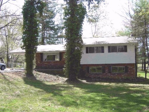 102 Daniel Lane Oak Ridge, TN 37830 - Photo 1 of 1 Primary Photo