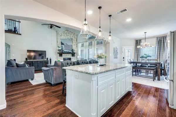 $895,950 | 201 Kingsbury Lane, Prosper, TX 75078
