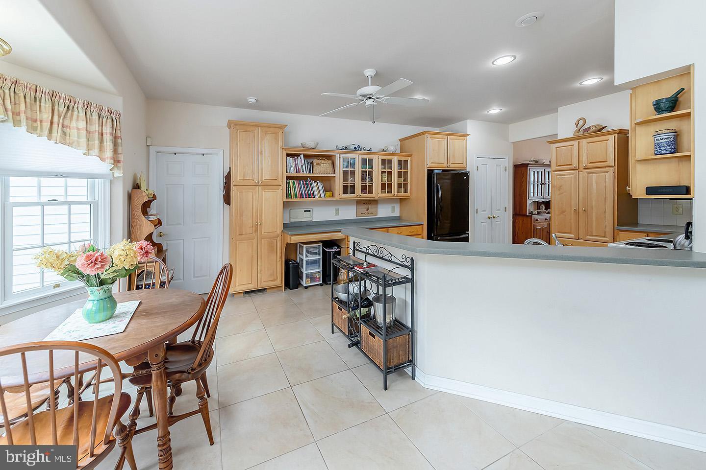 20 Eagle Drive Mullica Hill, NJ 08062 - Photo 14 of 40 Breakfast bar!