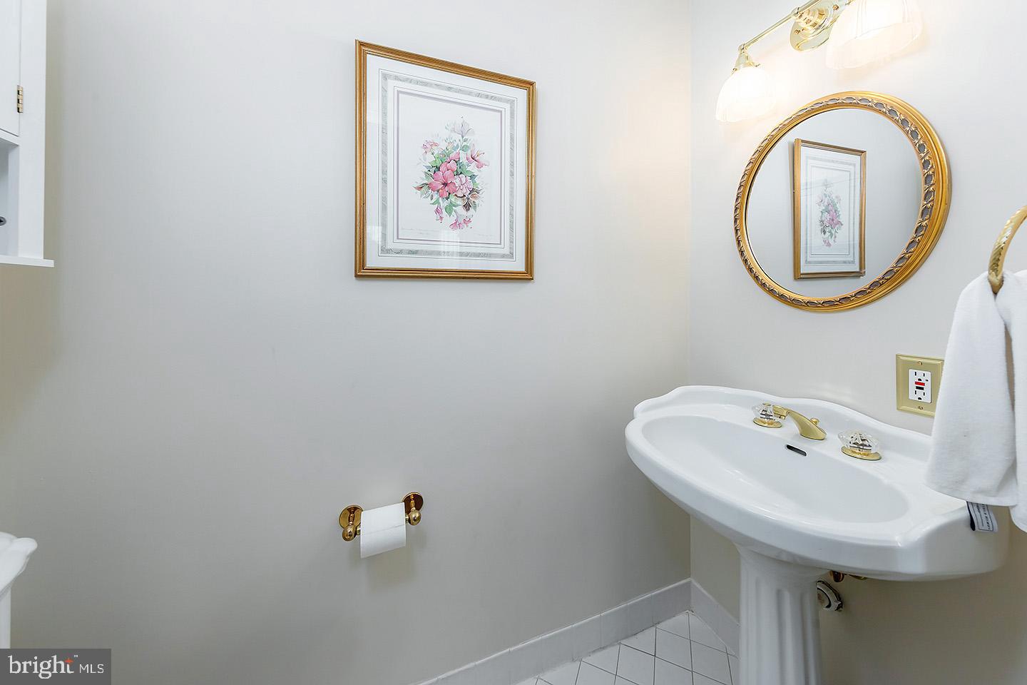 20 Eagle Drive Mullica Hill, NJ 08062 - Photo 20 of 40 Half bath 1st floor