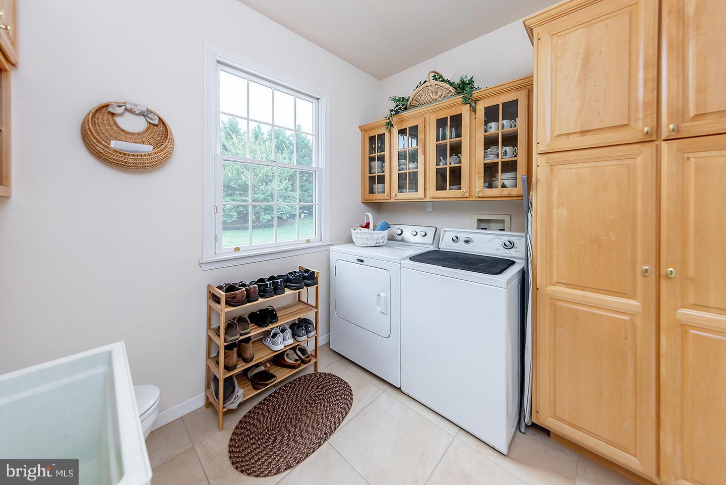 20 Eagle Drive Mullica Hill, NJ 08062 - Photo 21 of 40 Large laundry room with cabinets (W/D included)